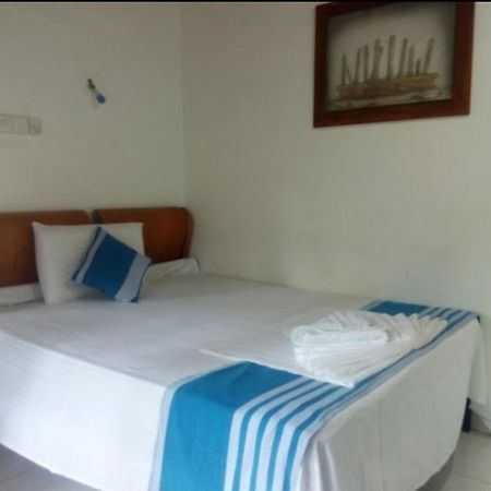 Sam Villa - Akurala Beach, Hikkaduwa Kahawa Exterior foto