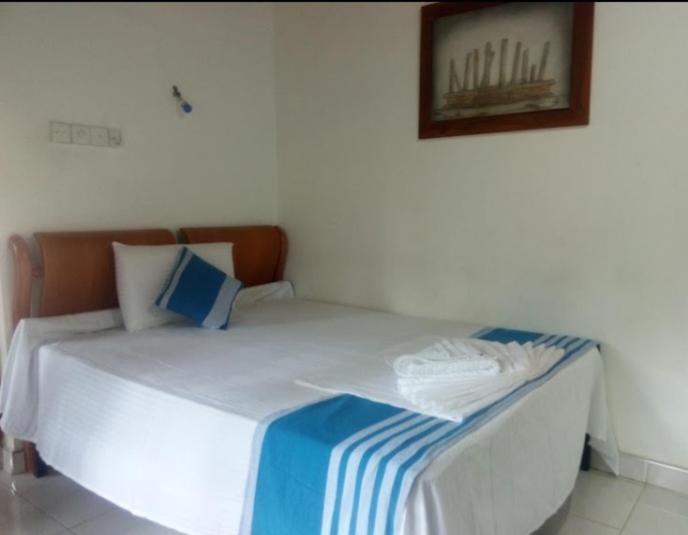 Sam Villa - Akurala Beach, Hikkaduwa Kahawa Exterior foto
