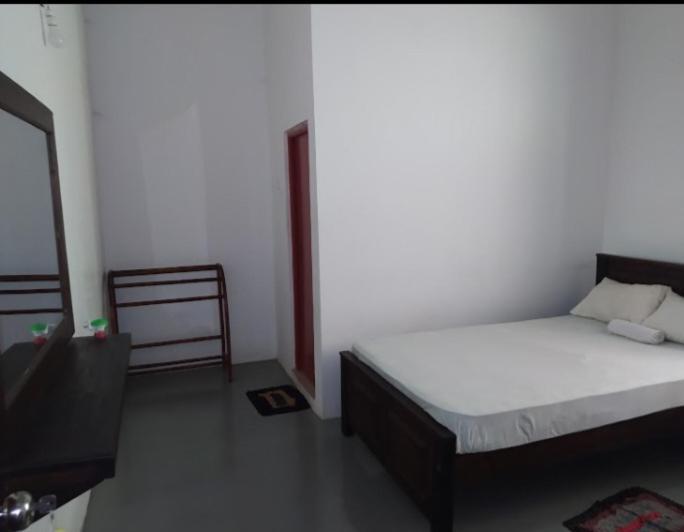 Sam Villa - Akurala Beach, Hikkaduwa Kahawa Exterior foto